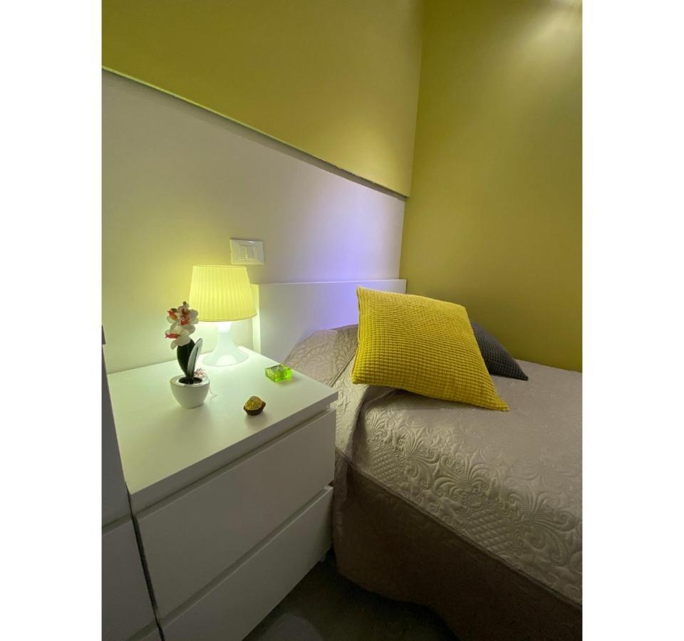 Bnb Archimede Catania Luaran gambar